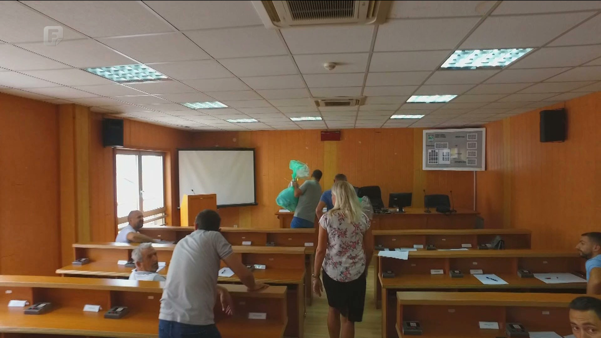 U Bratuncu brojanje glasova sa nepotvrđenih biračkih mjesta